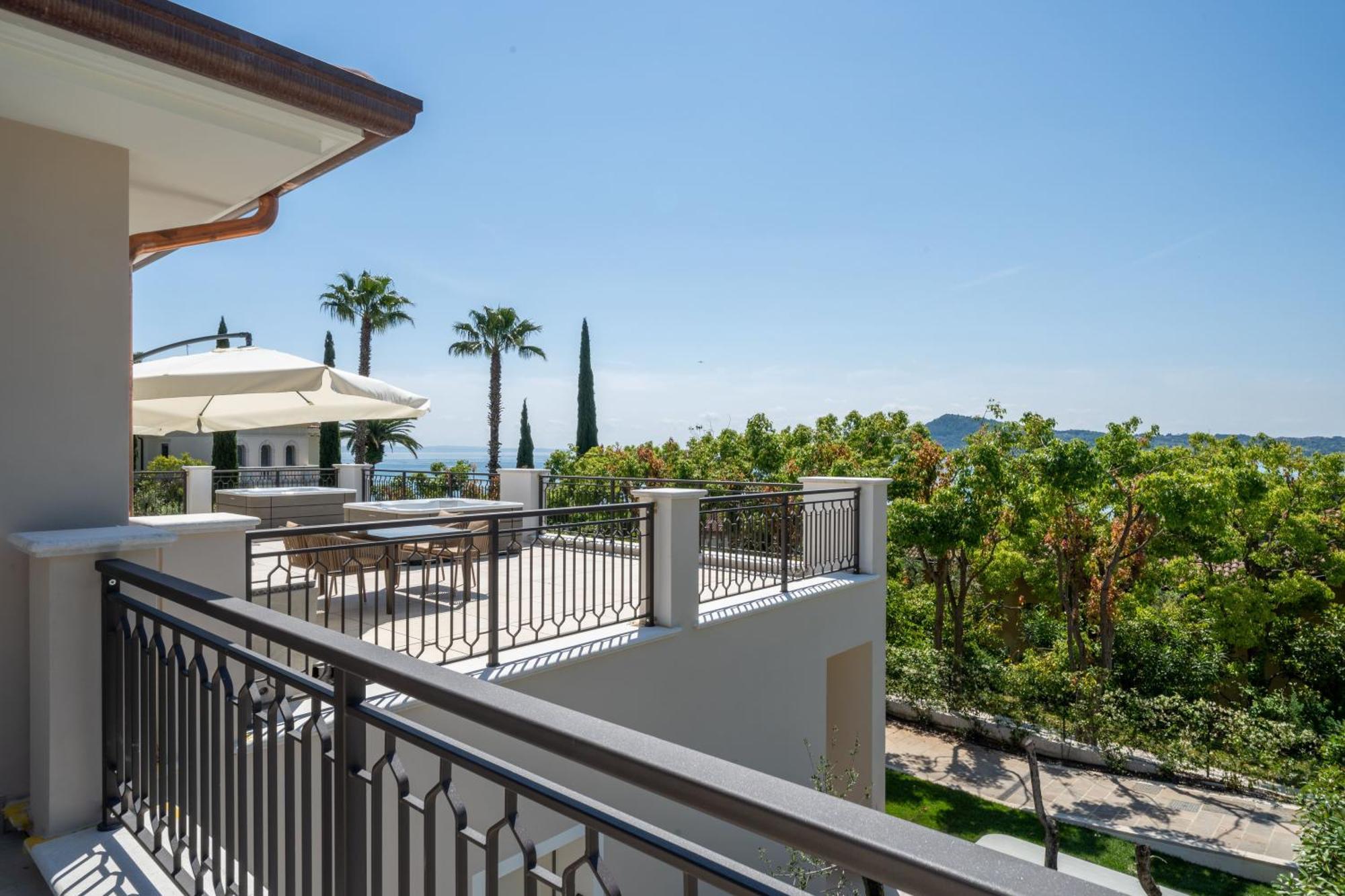 Villa Silvia Apartments San Felice del Benaco Dış mekan fotoğraf