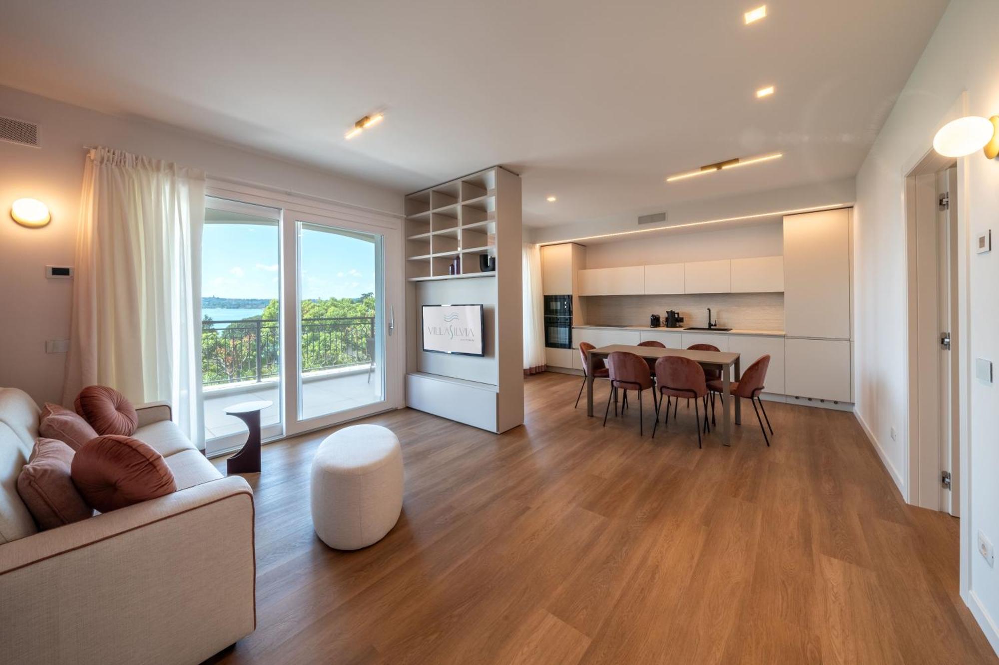 Villa Silvia Apartments San Felice del Benaco Dış mekan fotoğraf