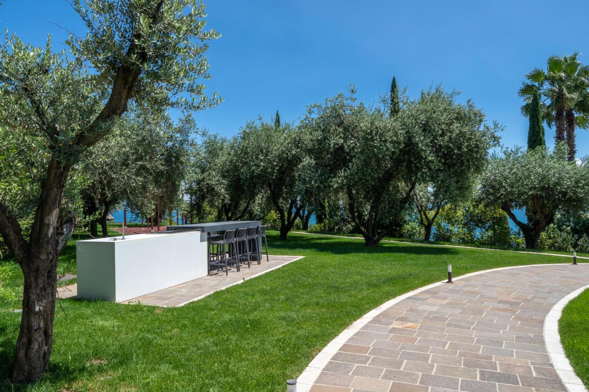 Villa Silvia Apartments San Felice del Benaco Dış mekan fotoğraf