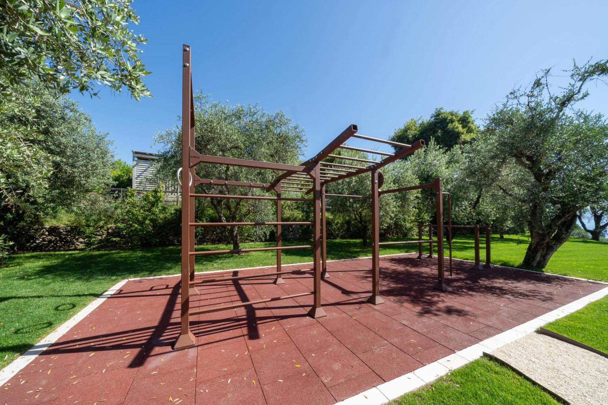 Villa Silvia Apartments San Felice del Benaco Dış mekan fotoğraf
